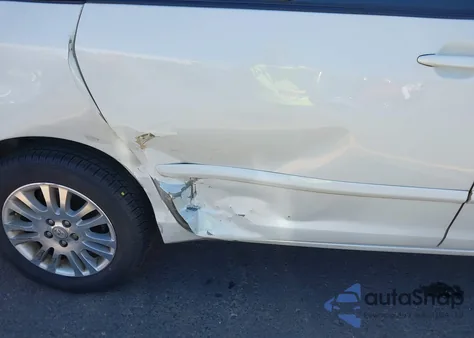 2009 Toyota Sienna Limited/Xle z USA, uszkodzony, nr VIN 5TDZK22C69S268937